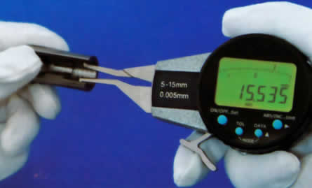 Digital dial caliper gauge