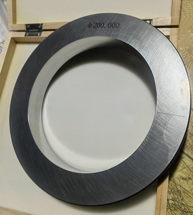 Micrometer ring gauge