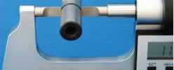 Blade micrometer